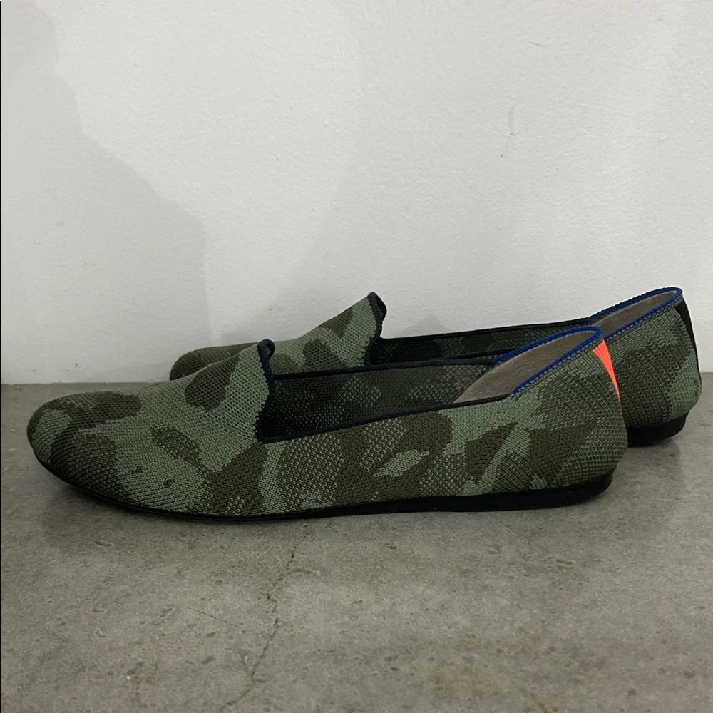 Rothy's Women's Green Camo Knit Flats with Blue Trim - Picture 3 of 4